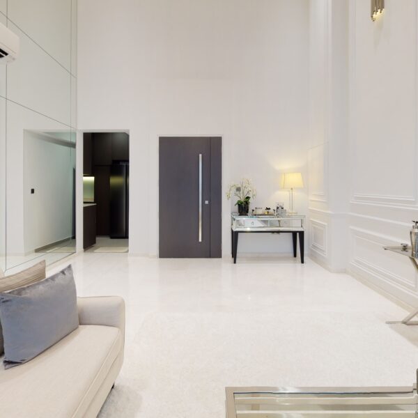Prev Gallery